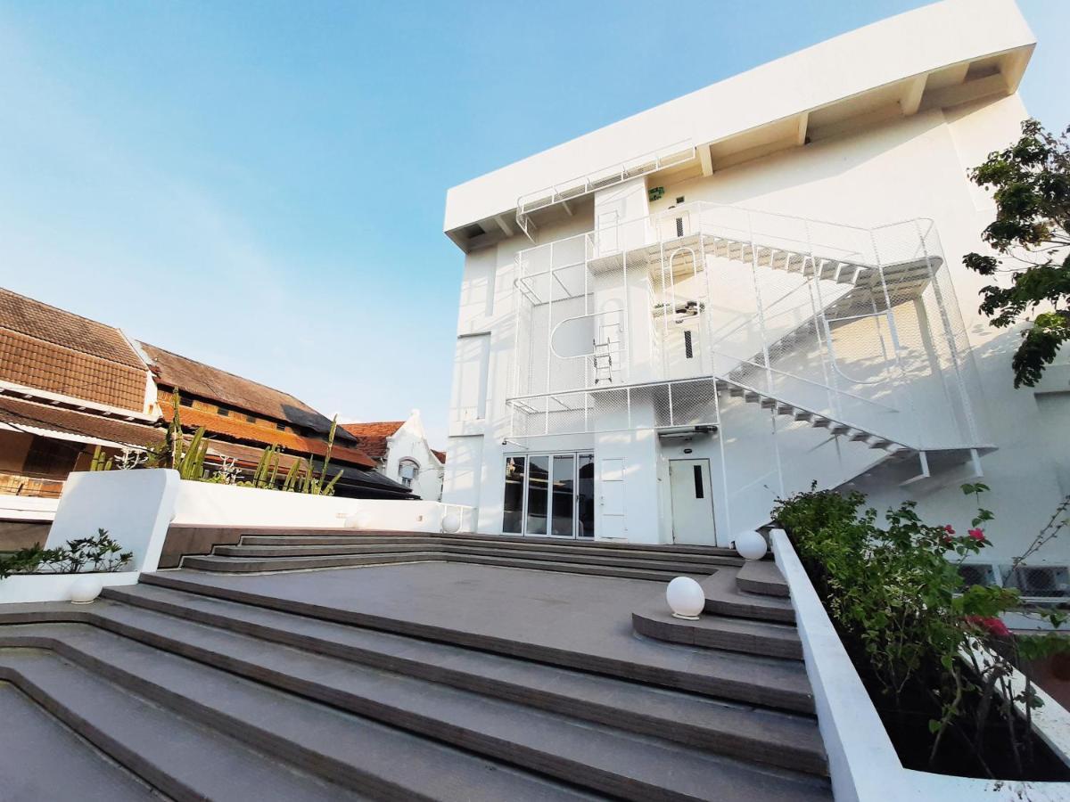 Kotta Hotel Semarang Luaran gambar